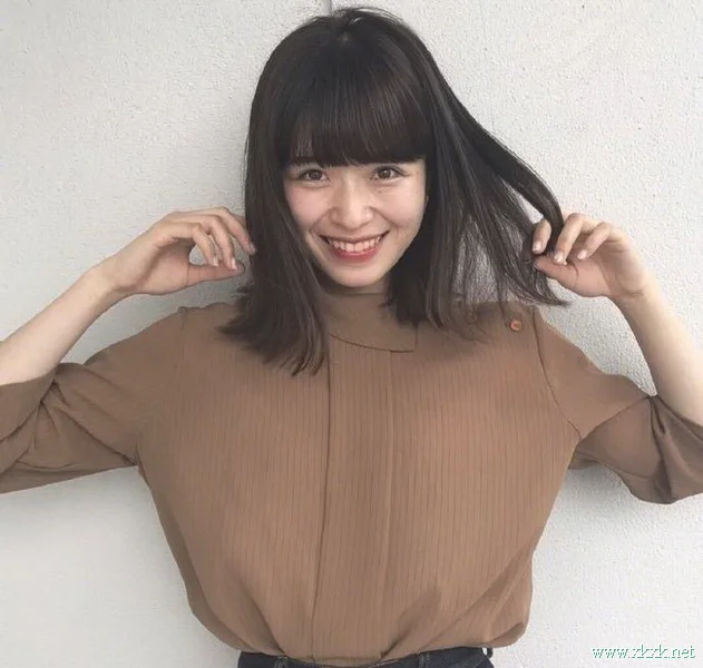 12月发型攻略，8款日系女生发型推荐