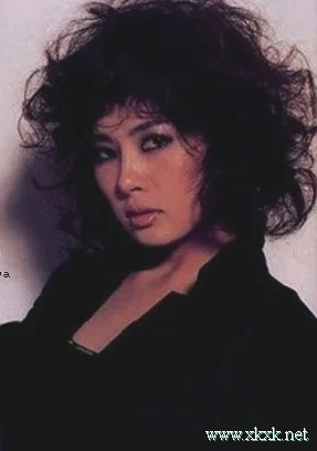 6款爆炸头推荐 令短发迅速摆脱平庸感