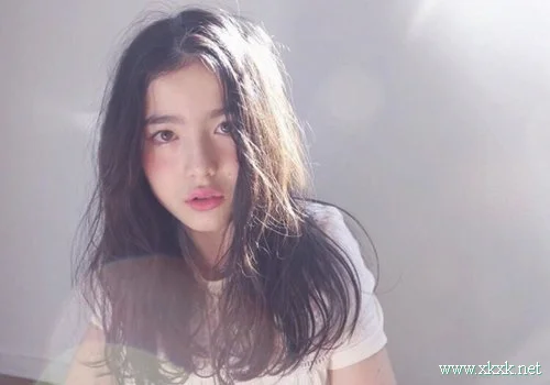 胖女生超适合的发型 不求显瘦显美一级棒