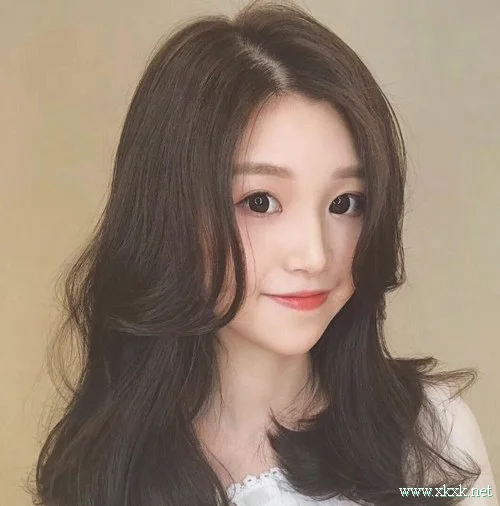 胖女生超适合的发型 不求显瘦显美一级棒