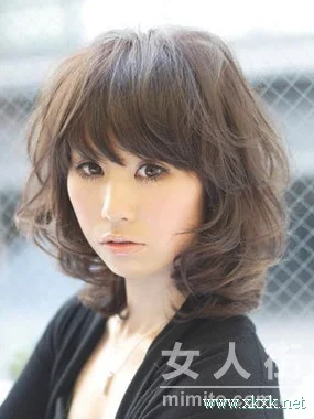 5款中长发造型 新年换发型参考