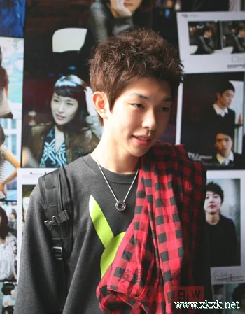 韩式男生发型集锦 清新帅气惹人爱