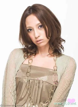 东京美发店人气爆棚!10款OL发型设计