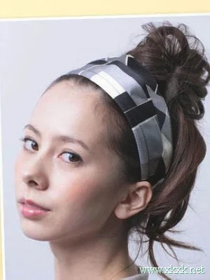 超时尚！2款春夏最HOT日系丸子头