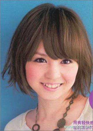 8款中短发 适合圆脸MM发型设计