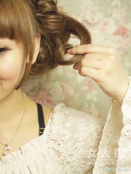 清爽日系盘发 手把手教会你