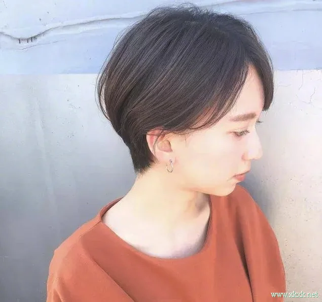短发控小姐姐的必杀技，撇耳与刘海最重要！