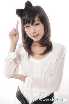 新奇!可爱! 蝴蝶结发型9步骤DIY