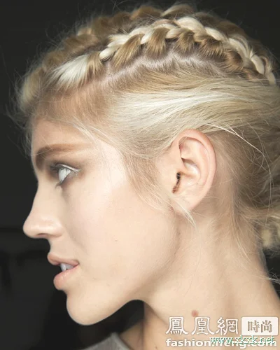 手把手教你打造夏季编发发型