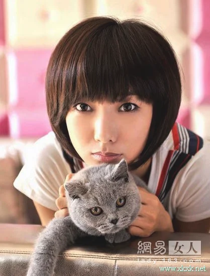 《后会无期》苏米受热捧 王珞丹霸气短发出活动