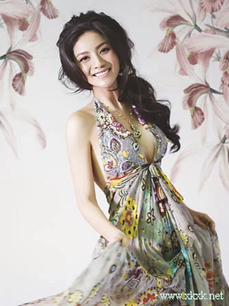 胡可,09年新娘发型