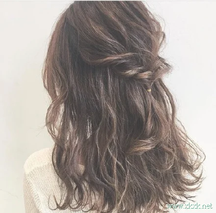 长发女生一定要会的实用编发造型