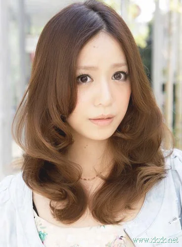 10款日式发型让你立变瓜子脸