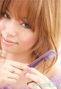 发型DIY 4步骤长发即可变短发