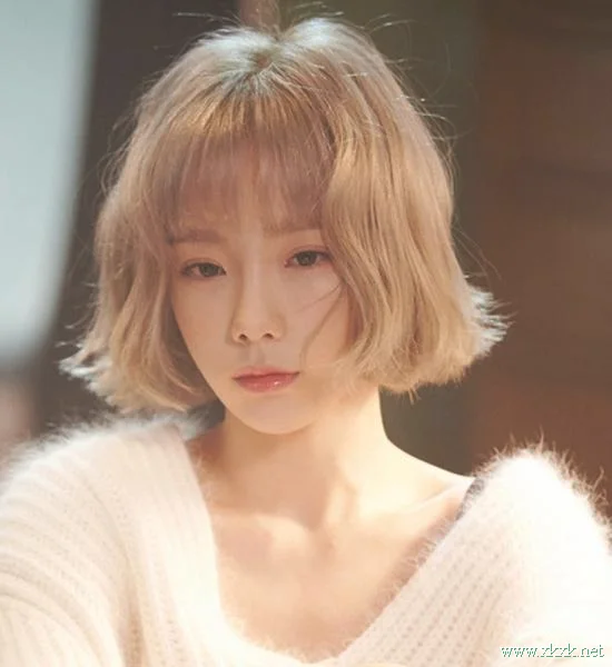 泰妍新专辑又换新发色 发色百变美颜不变