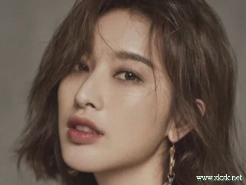 2022夏天流行什么发色 清爽又经典的发色