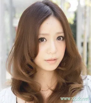 本季最吃香10款名媛范发型