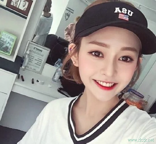 2019最美的小姐姐短发美照集