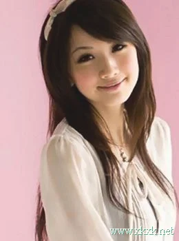 新鲜迷人 五款气质女人秋冬发型