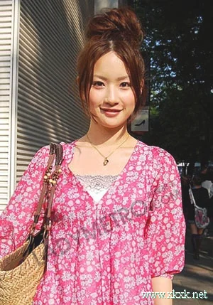 巧克力色发色今年大热