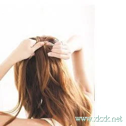 轻松5步 自制可爱小女人味发型