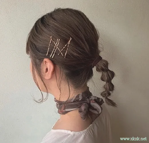 扎个小辫子出门,九款女生辫子发型图片