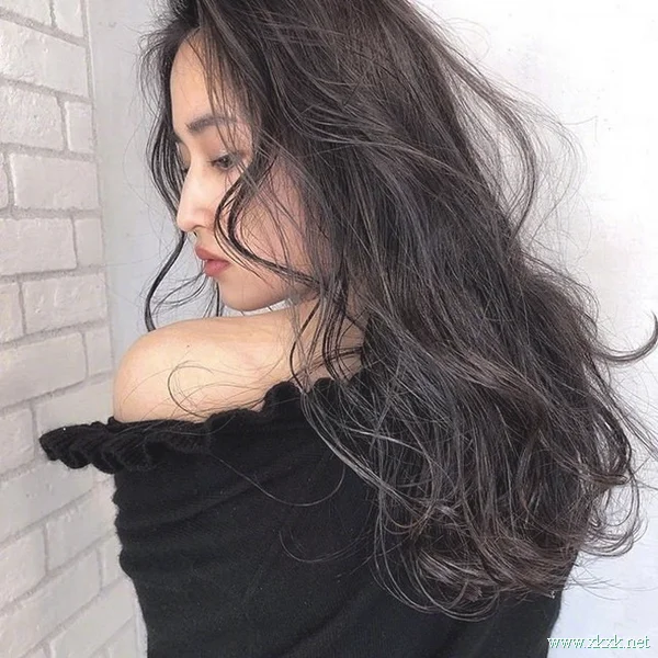 充满透明感的日式卷发图片大全