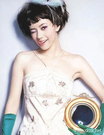 7款时髦短发 比长发更SEXY