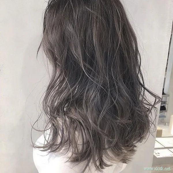 充满透明感的日式卷发图片大全