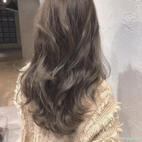 充满透明感的日式卷发图片大全