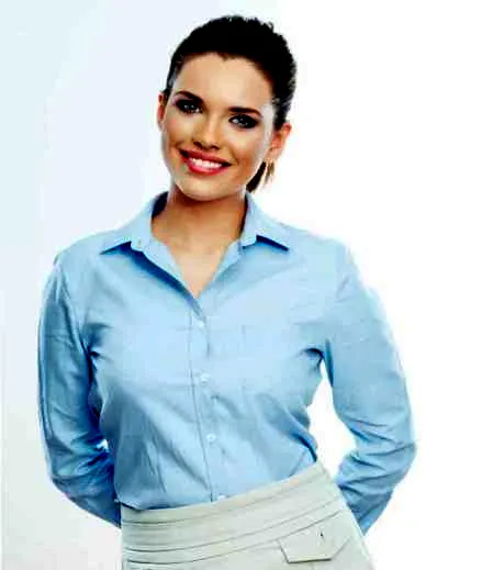 胖圆脸适合烫什么发型 优雅内扣梨花头回头率100%