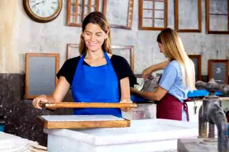 金发章子怡登韩国杂志《时尚芭莎》封面 全新复古造型颠覆形象