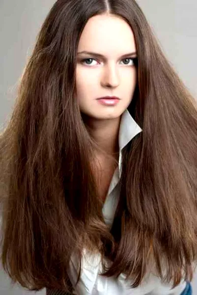 圆脸MM适合什么发型 短发蛋卷头轻松变V脸