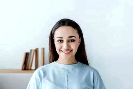 干练短发发型款式 学小S短发玩转各种场合