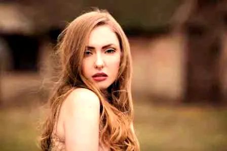 漂亮女生一周发型指南 天天都有新花样