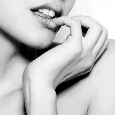 2014最新短发烫发发型 推荐日系中分侧分波波头