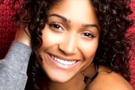 日系最新流行发型 时尚短烫发显瘦又抢眼