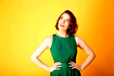 观韩国女星中长款卷发发型 掌握最新2013卷发流行趋势