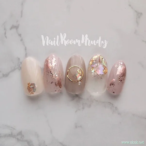 适合上班族女生的春季美甲图片