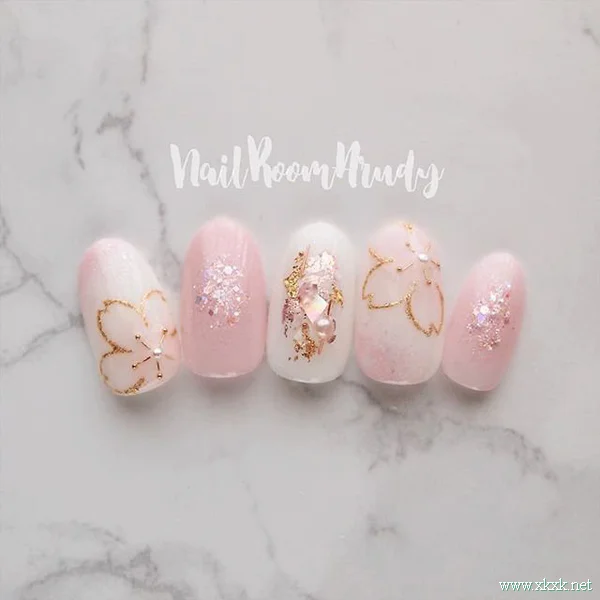 适合上班族女生的春季美甲图片