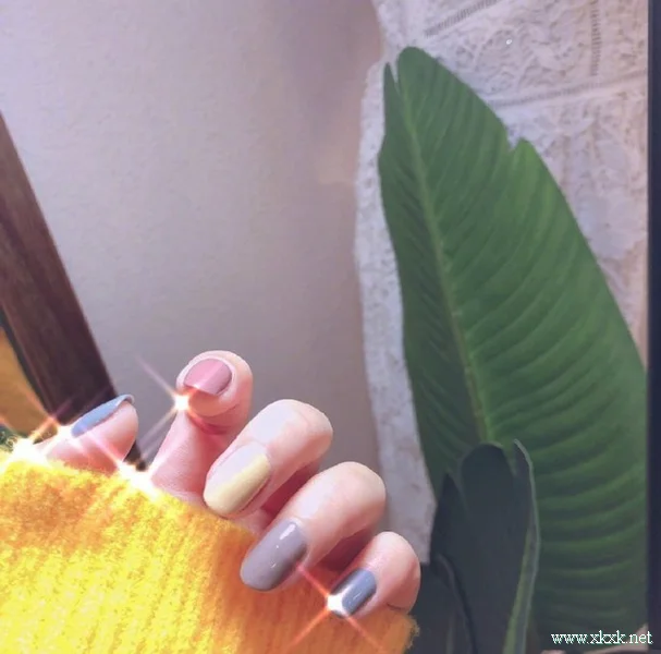 五款配色温柔可爱的纯色美甲