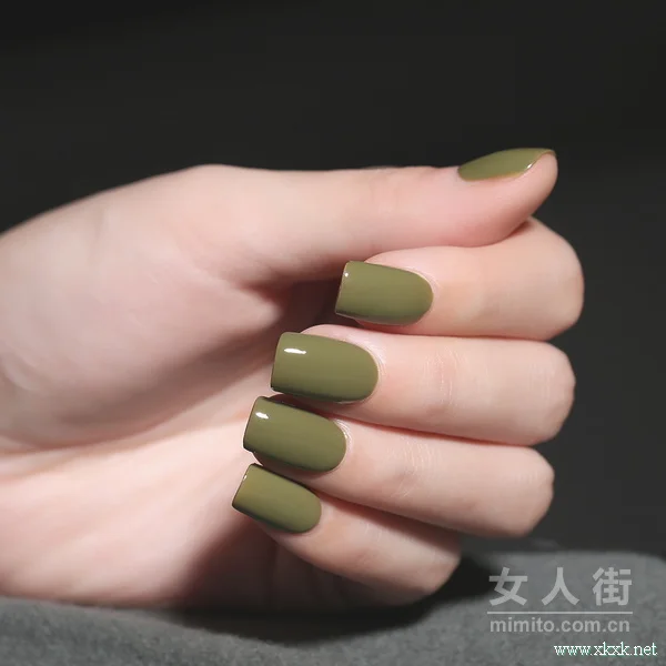 手控少女夏季最爱的八款美甲图片