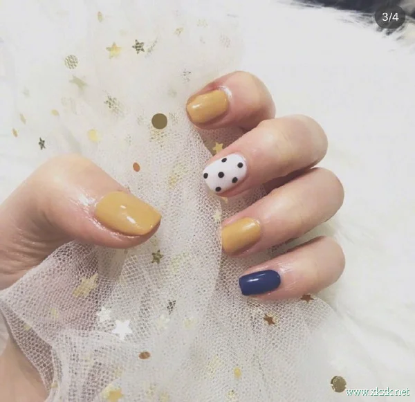 超喜欢的黄蓝色搭配撞色美甲