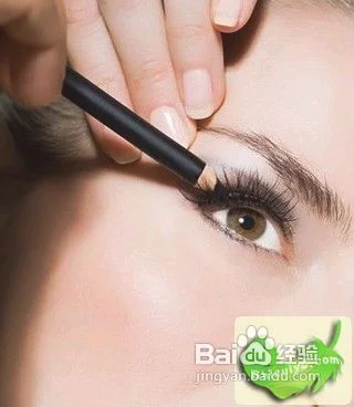 眼线液的画法及眼线液上妆技巧