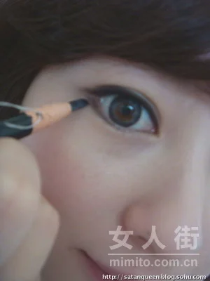 彩妆达人真人兽自然烟熏