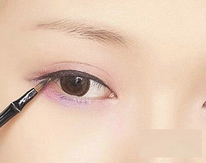 果冻感妆容 甜美冰点一夏