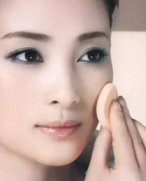 打好底妆六大技巧 像芭比一样可爱