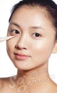 水润新裸妆 完美程度堪比ps效果