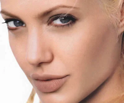 美容技巧:如何使用妆前乳