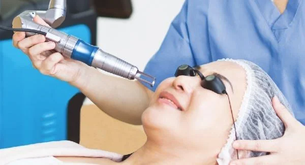 做E光嫩肤的步骤及注意事项